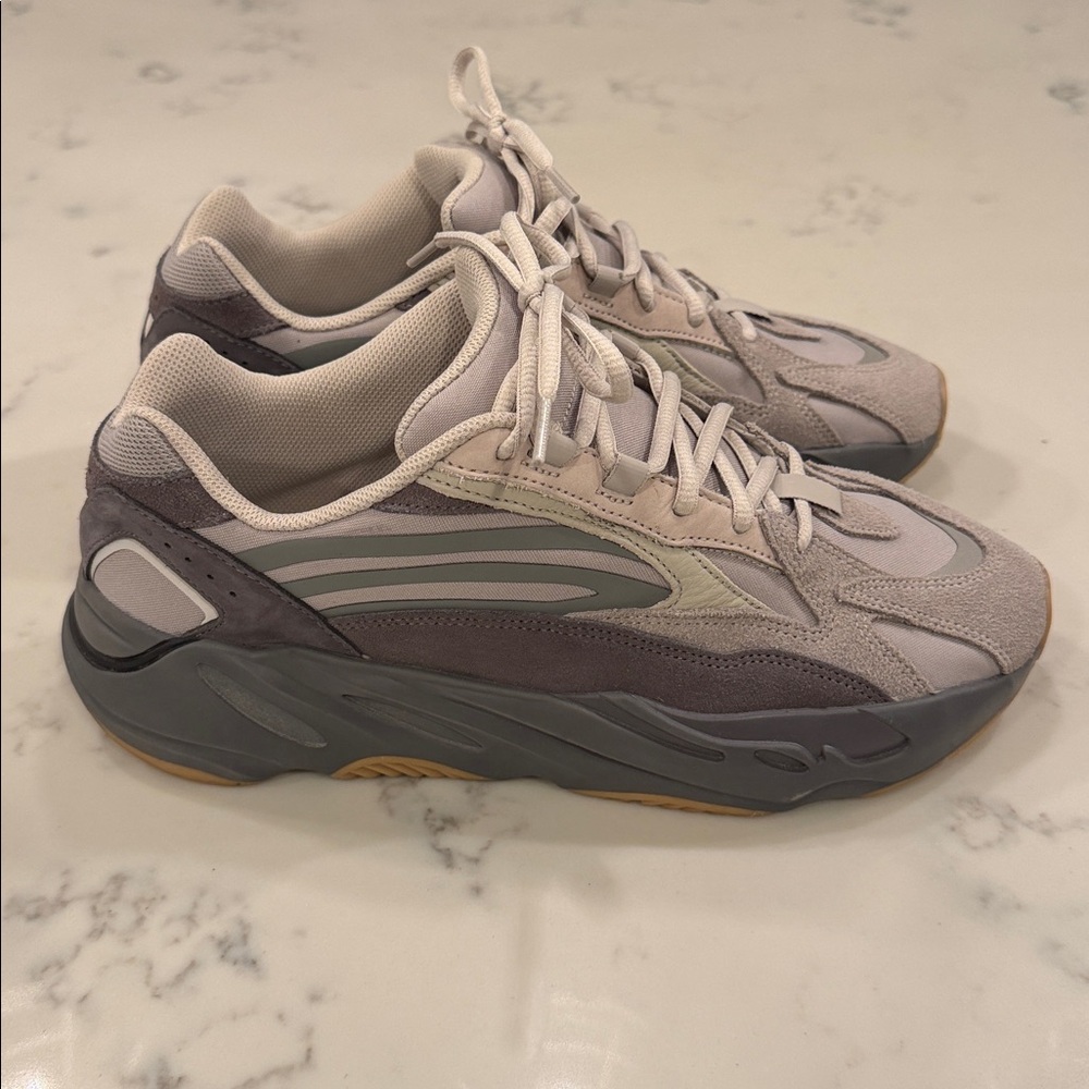 Adidas Yeezy Boost 700 V2 “Tephra”